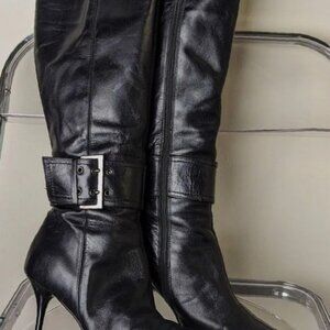 black pointed boots fashionable with stiletto heel and square buckle strap